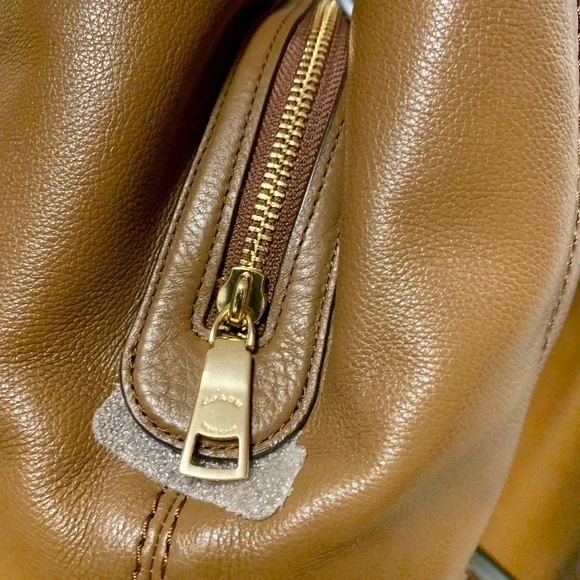 NWT Coach, pebbled, leather large, Lexy shoulder bag - Picture 13 of 14